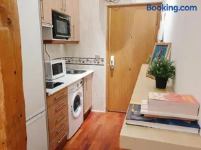 Enjoy a cosy studio in Malasaña BAR - Image 4