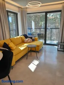 Apartament de Luxe by Maria Kolobrzeg - Shellter - Image 2