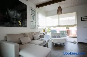 S'Arena Dorada Deluxe Apartment - Image 1