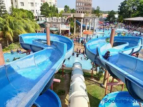 CT Homestay at Lagoon Park Resort - Image 2
