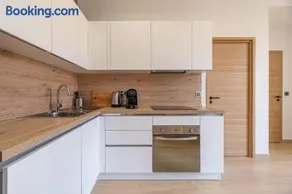 SUPERBE APPARTEMENT AVEC BALCON PROCHE MONACO - Image 2