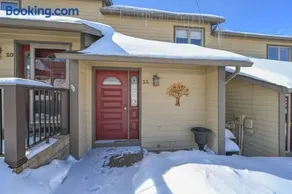 DC Love Shack by Railey Vacations - Image 1