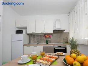 Apartment Bal - Image 2