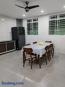 Villa with private pool - Image 3