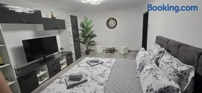 Garsoniera Trotuș Comănești - Image 1