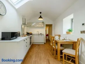 2 Bed in Norwich oc-90030 - Image 5