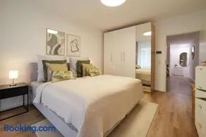 BG Living & Hosting - Stilvolle Ferienwohnung im Zentrum von Wittlich - 2 Schlafzimmer, Netflix, Waschmaschine, bis 4 Personen - Image 1