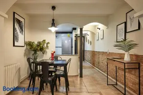 BBarcelona Parallel Apartment - Image 2