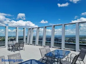 JBHotels Apartament Comfort Hanza Tower - Image 4