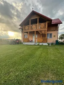 Ela’s retreat - Image 1