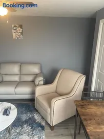 Modern one bedroom apartment - Image 3