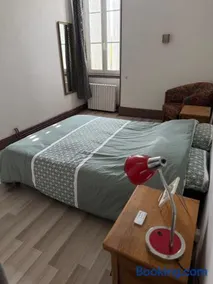 F 36 Raimbaux 2 à 4 Personne 2 chambres Wifi Parking facile - Image 2