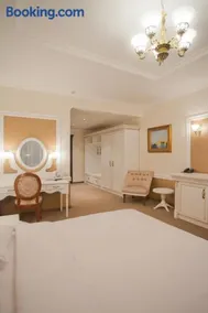 Orly Park-Hotel - Image 2