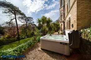 Westwell Hall - Image 2