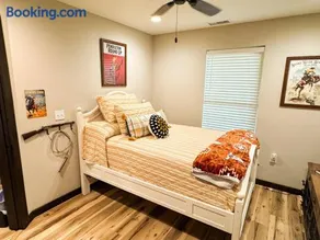 Little River Retreat~Peaceful Countryside Getaway - Image 1