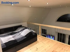 10 min walk from city center - Image 5