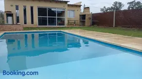 Casa 3 dormitorios en Barrio Privado con vigilancia en Haras el Terraplen, General Rodriguez, con Pileta, quincho, parrilla - Image 2