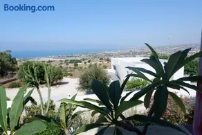 Surra Mediterranean Apartments - Image 5