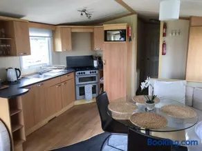 Plum Tree Lodge Set in 2 acres of Private Land - Image 5