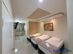 Express Hotel - Image 1