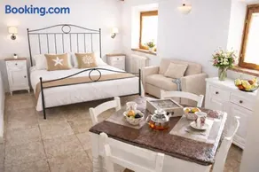 Casa AUREA Tre Posti Letto a 30 metri dal Mare - Image 1
