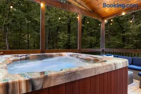 Sherwood Chateau - Luxury 4-King Bedroom Cabin - Sleeps 16 - Hot Tub - 1000 sq ft Deck - Secluded Near Lake and Forest Broken Bow Hochatown - Image 2