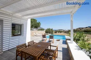 Eleon Luxury Villa - Image 1