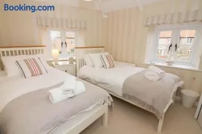 Home Lea - Image 4
