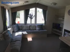 3 bedroom caravan - Image 5
