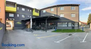 Hostel Mali Pariz - Image 2