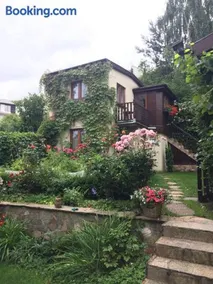 Wild Wine House - Image 1