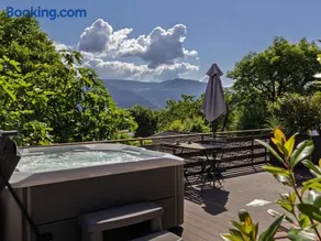 Mountain View Suites - Image 2