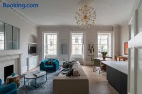 Russell House Suites - Image 3