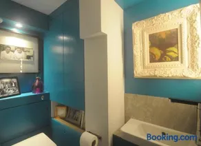 The Cabin - Image 2