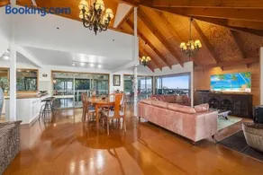Moonrise Villa Beechmont - Image 5