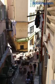 Comfy Studios in Old Town with Mezzanine - Place Garibaldi, Nice - Image 1