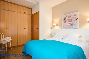 Luxury Apartment Barcelona - Image 5