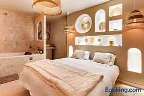 Suite Marrakech avec jacuzzi privatif Love Room romantique proche Toulouse - Image 3