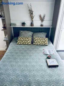 Chambre privée avec SDB et WC puy dufou A87 - Image 1
