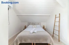 Maison Billy - Maison design et climatisée avec jardin - Image 2