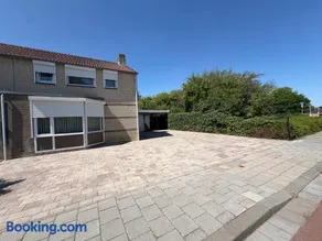 LUXURY Home Axel - Image 3