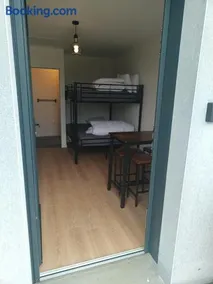 Studio 2 à 4 personnes, 12 kilomètres du parc du Puy du F - Image 3