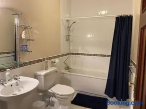 Twin Lakes Studio Apt - Image 5