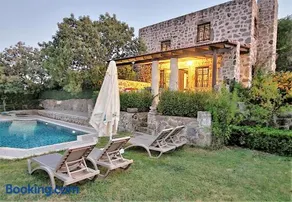 Authentic Bodrum Villa with Special Private Pool - Image 1