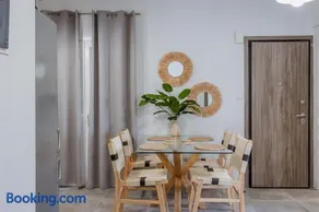 Banana Leaf House - Image 3