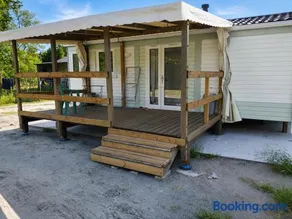 Chalet - Image 1