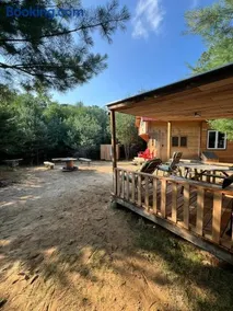 Cozy Woodland Bunkie Outdoor Shower WiFi - Image 4
