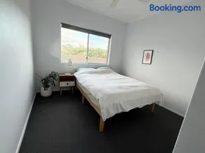 Absolute Beachfront Sanctuary at Hastings Point - Image 5
