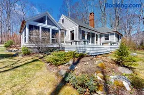 Oceanfront retreat with sunrise views, screened porch, & deck - Image 2