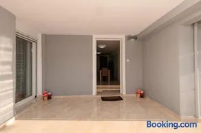 Loridis View Apartments - Image 3